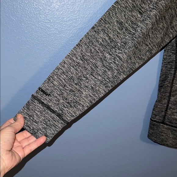 Under Armour Charcoal Hoodie with Bright Logo - Medium - B6 - Picture 2 of 4